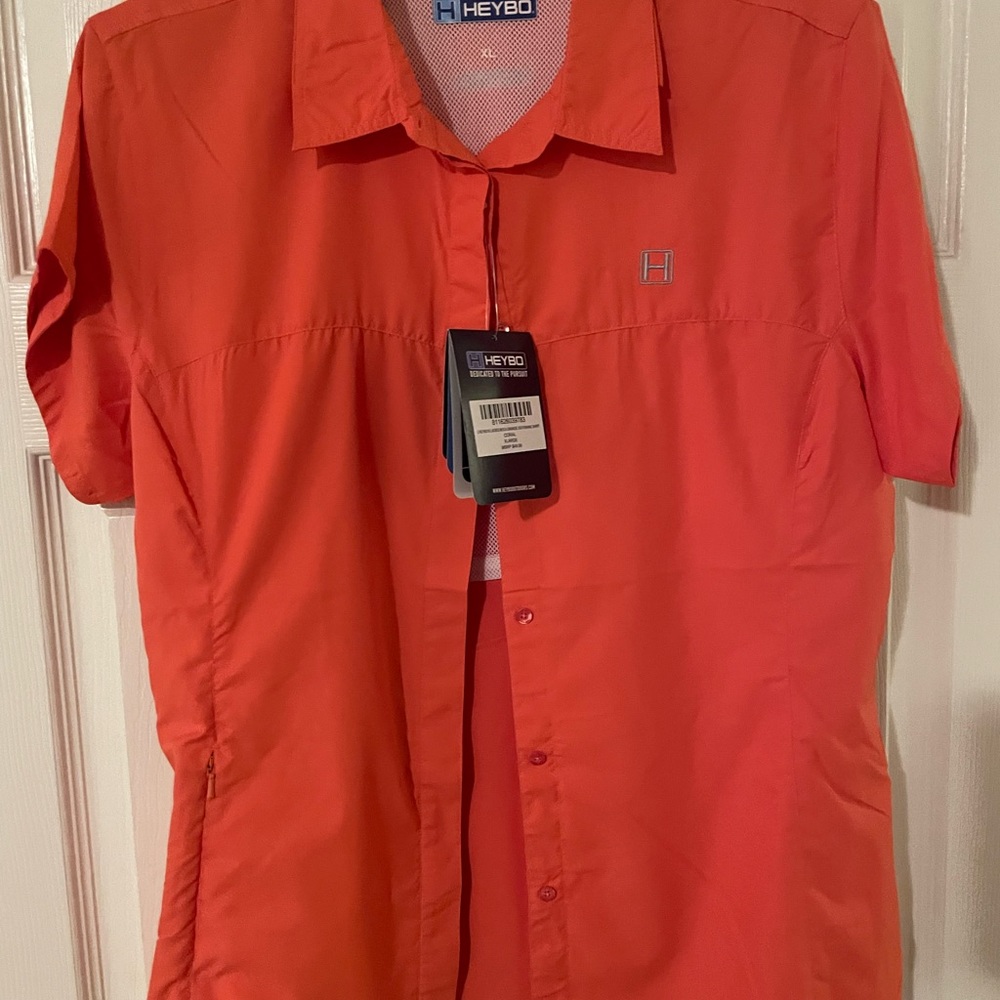 HeyBo ladies button up shirt. Coral. Size Xl